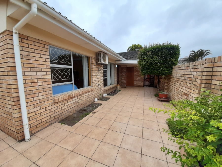 3 Bedroom Property for Sale in Abbotsford Eastern Cape